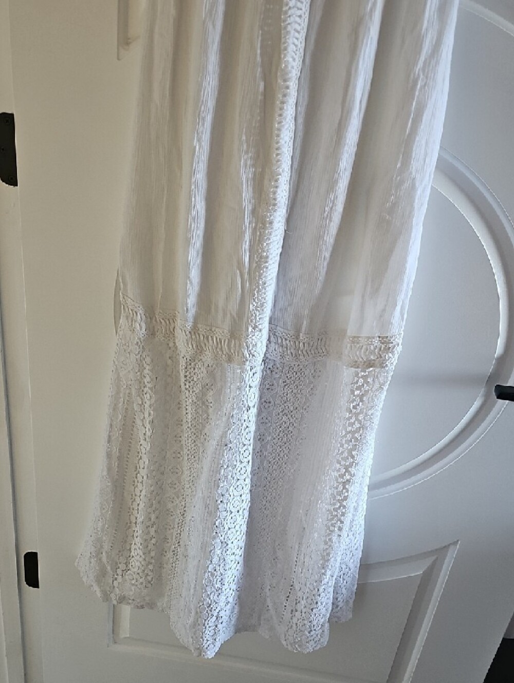 Abercrombie & Fitch White Crochet-Detail Maxi Dress - Picture 3 of 9